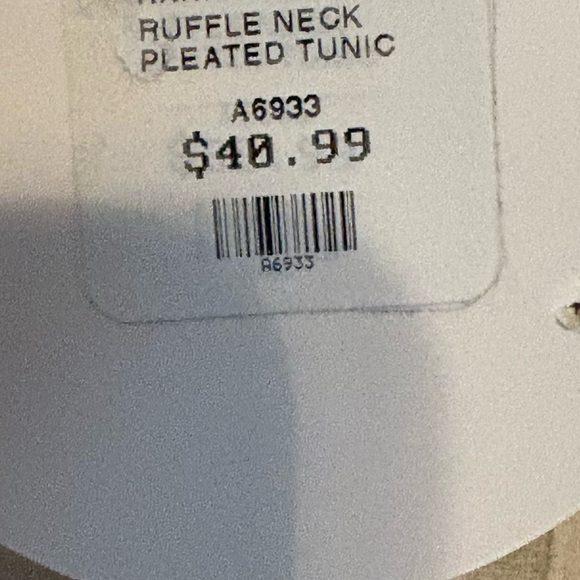 Umgee dress NWT VERY PRETTY AND FLOWY - Picture 4 of 10